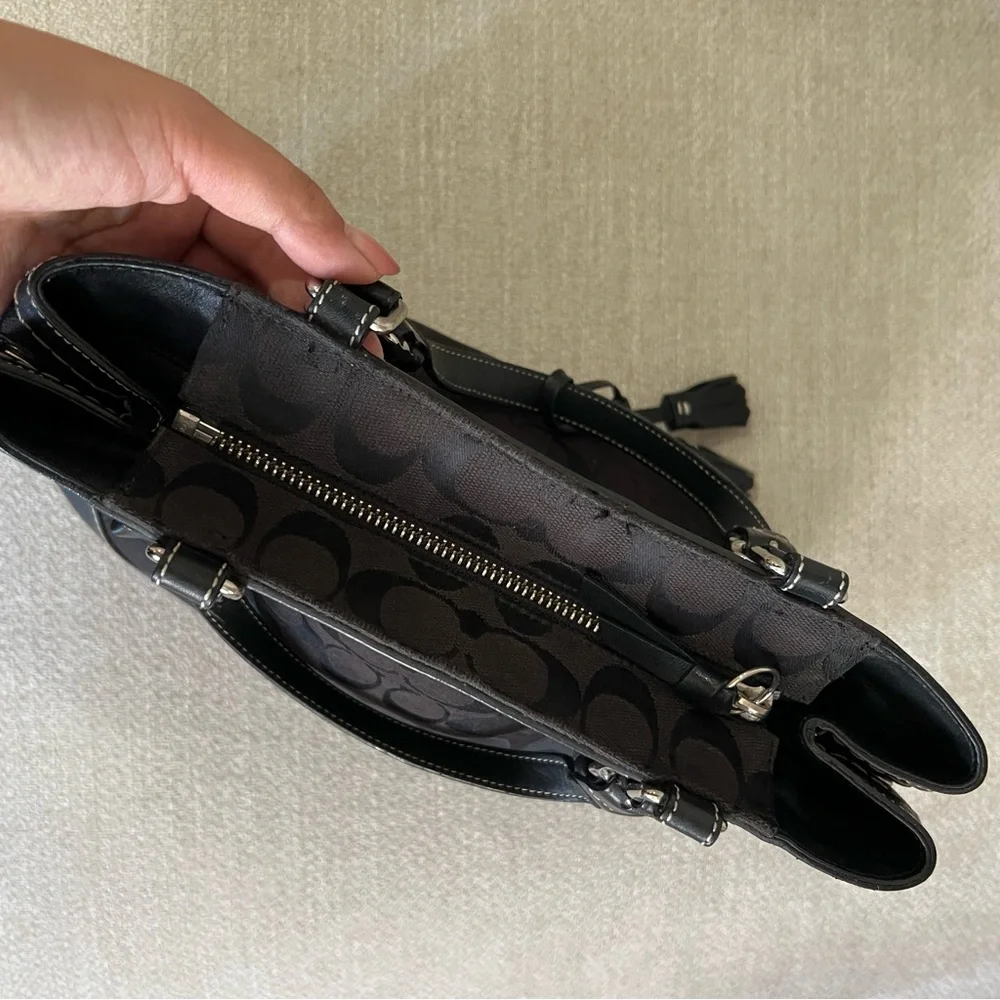 Coach Black Signature Canvas Satchel Tassle Leather Accents J04M-6038 - Picture 5 of 13